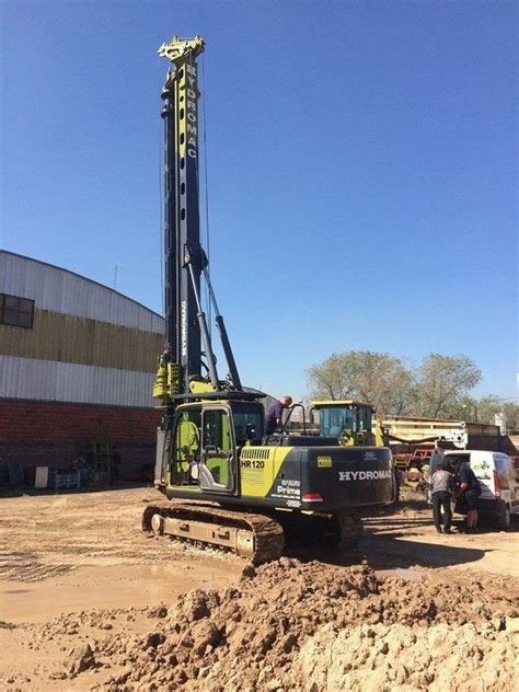 28 M Drilling Depth Rotary Piling Rig With 80 Knm Torque 8 30 Rpm