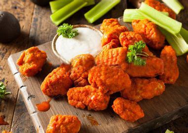 Place the cauliflower florets in a large bowl and toss with garlic powder, onion powder, and ½ cup of the buffalo sauce. Seitan Wings- Hot Vegan Buffalo Wings - Vegan Bandit ...