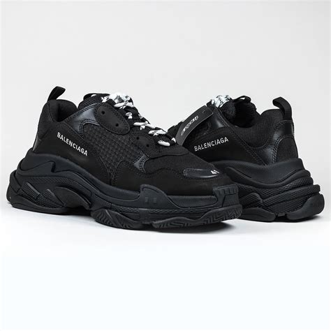 Having built on the popularity of its first release, balenciaga's triple s sneaker now boasts countless iterations. Balenciaga Triple S Sneaker Triple Black - Crepslocker