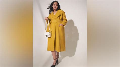 Potret Shahnaz Indira Model Indonesia Yang Debut Di London Fashion