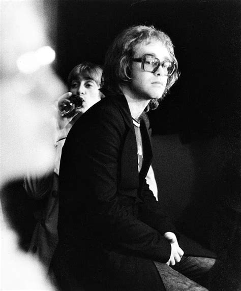 70年代にロック写真家ボブ・グルーエンが撮影したロックスター達のレア白黒写真60枚をビンテージ写真サイトが特集紹介 amass johnny rotten johnny depp