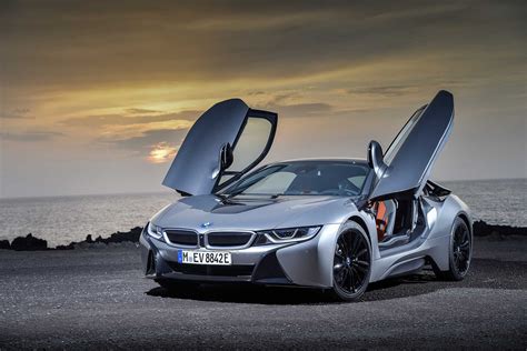 See images of the bmw i8 coupe and i8 roadster. BMW Updates Its Sports Car Of The Future With The New i8 ...