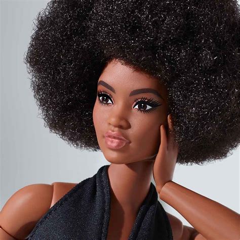 Barbie Signature Looks Doll Curvy Brunette Fully Posable Fashion