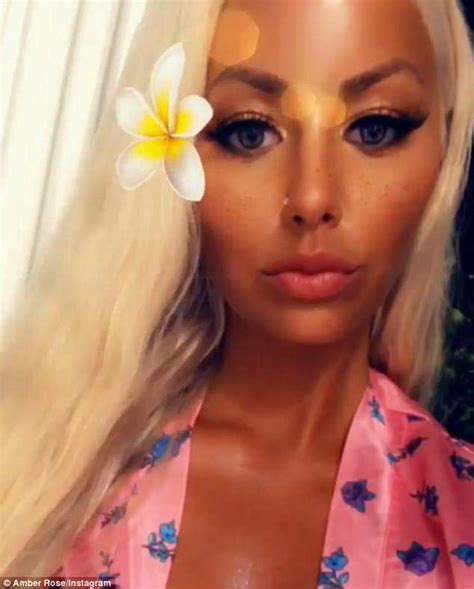 Amber Rose Flaunts Taut Tummy In Floral Co Ords In Miami Before