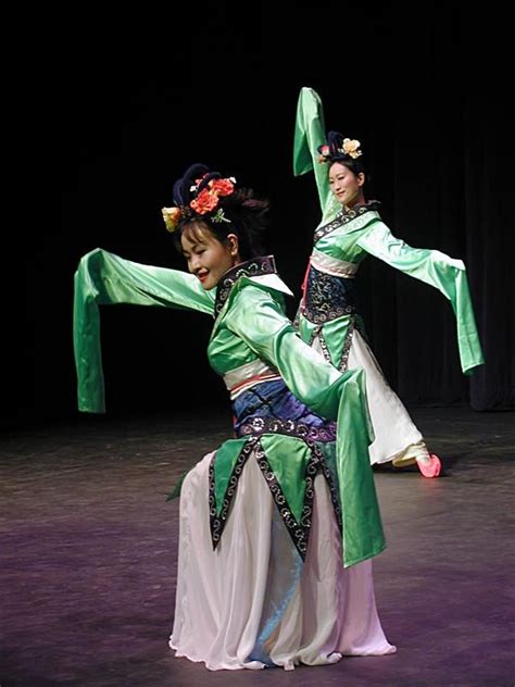 Chinese Dancers Wonderful China One Of The Best Shows We Have Seen