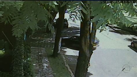Câmeras De Segurança Gravam Suspeitos De Assalto A Uma Casa Em Belo Horizonte Mg2 G1