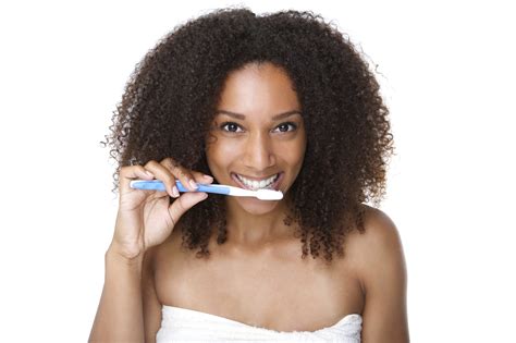 Person Brushing Teeth Vlrengbr