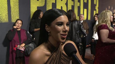 Pitch Perfect Premiere La Itw Chrissie Fit Official Video Youtube