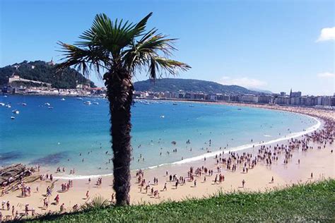 La Concha Beach In San Sebastian The Basque Country Among The Best In