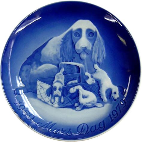 Mothers Day Plate Of Dog And Puppies By Bing And Grondahl B And G