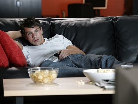 One of the very best ways to monitor your cat's health status is to weigh your cat weekly. Binge watching brings big bowel cancer risk for men - Easy ...
