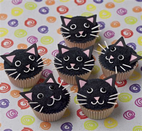 These Adorable Little Cat Cupcakes Are Meowing Ly Good Fun And