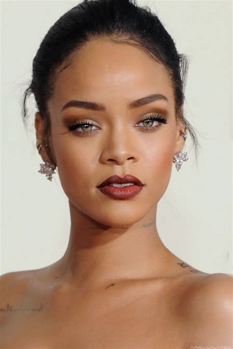 7 Celeb Beauty Looks To Try For Nye Rihanna Makeup Black Girl Makeup