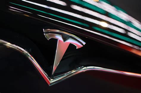 Teslas 25 000 Car Doesnt Worry Biggest Rivals In China Moneyweb