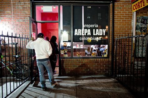 Hungry City Arepa Lady In Elmhurst Queens The New York Times