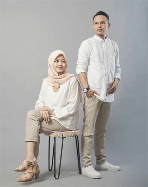 √ 27 Gaya Foto Studio Paling Kreatif Yang Keren Dan Kekinian Terbaru