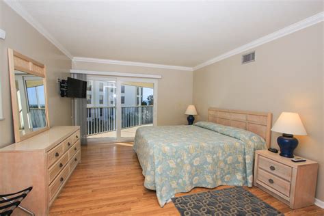 Designed to suit two people. 2 bedroom, 2 bath Apartments - Gulf View Manor