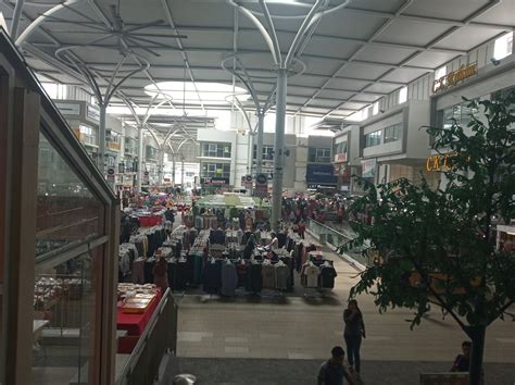 Bangi gateway hotel, kıbrıs turları, yurt içi ve yurt dışı tur seçeneklerinin yanı sıra kayak otelleri, gemi turları, uçak bileti hizmetlerini online olarak satın alma imkanı sunuyoruz. Shopping di Bangi Gateway | Awan di Langit Biru