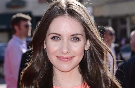 Alison Brie Lips And Nose Did She Get Plastic Surgery