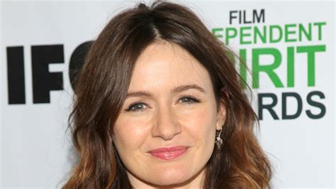 Emily Mortimer On Her New Hbo Series And Newsrooms Final Season Vanity Fair