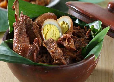 Gudeg Legendary Traditional Cuisine From Yogyakarta ⋆ Travellingtoasia
