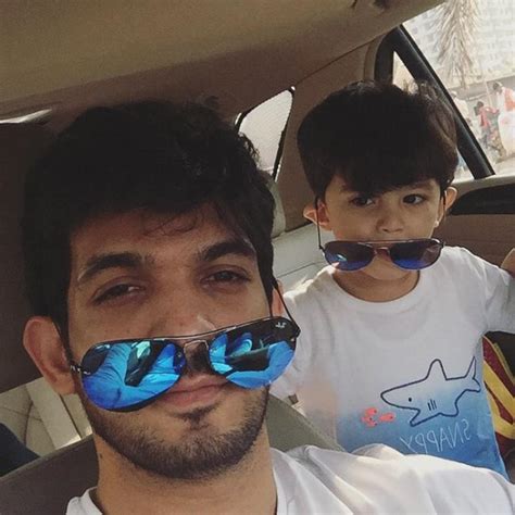 8 Insanely Adorable Videos Of Naagin Fame Actor Arjun Bijlani And His Son Ayaan
