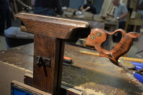 saw sharpening vise in oak - Paul Sellers'blog | Best woodworking tools ...