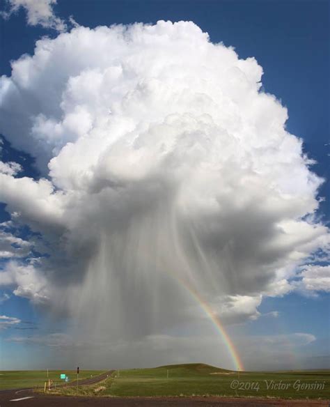 Breathtaking Rainbow And Thunderstorm Photographed In Colorado The