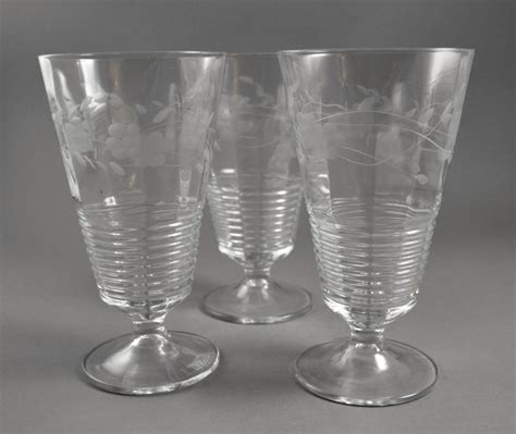 Check out our etched floral glass selection for the very best in unique or custom, handmade pieces from our shops. Set of 3 Vintage Crystal Floral Etched Glass Water Goblets