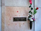 Seeing Marilyn Monroe's Grave Site at Westwood Village Cemetery in LA ...