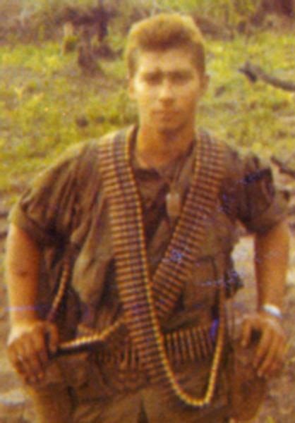 Virtual Vietnam Veterans Wall Of Faces Raymond J Ashnault Army