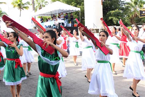 20 Escuelas Participaran En El Desfile Del 20 De Noviembre Infórmate Bcs