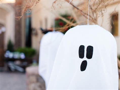 Hanging Ghost Craft How To Make Easy Hanging Ghosts Hgtv