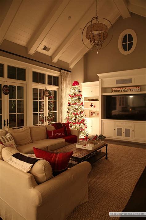 Christmas Homes At Night Tour The Sunny Side Up Blog