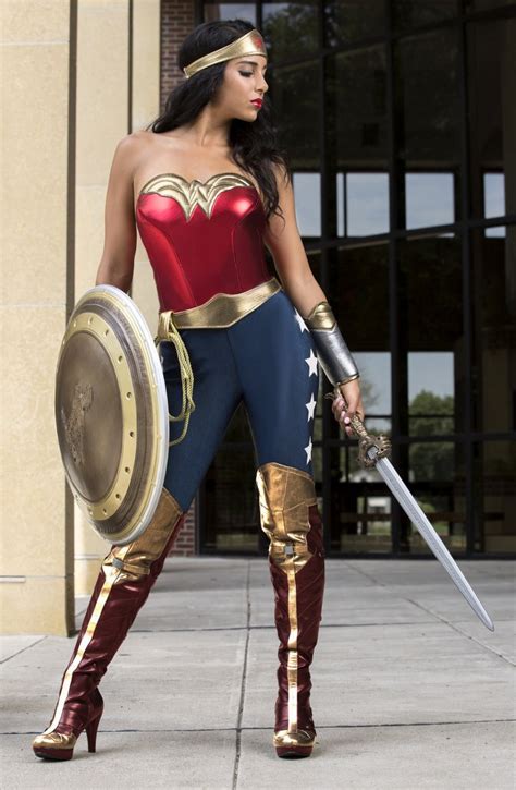 20 Amazing Woman Superhero Costume Ideas For Halloween