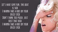 Lady Gaga - LoveGame [Lyrics] - YouTube