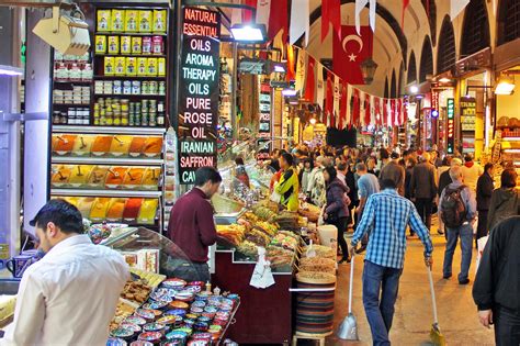 10 Great Things To Buy At Istanbuls Grand Bazaar Istanbul Souvenir