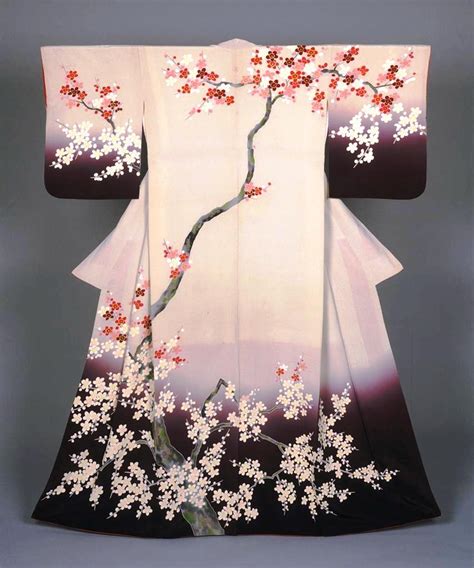 Традиционное японское кимоно выкройка история виды Японский язык