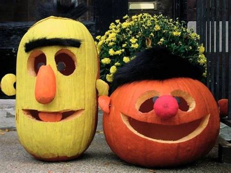Bert And Ernie Halloween Pumpkins Halloween Crafts Halloween