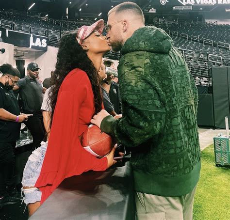 Travis Kelce And Girlfriend Kayla Nicole Wrap Up Bye Week With Eagles Date 247 News Around The