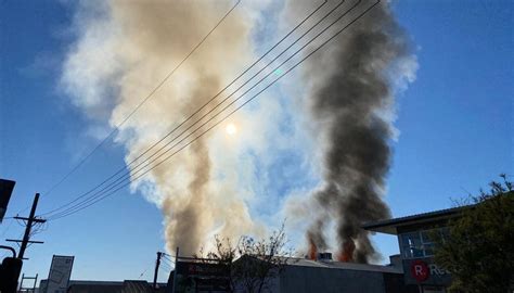 Large Plumes Of Smoke Billow From Christchurch Factory Fire Newshub