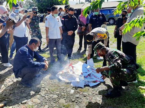 Dengan hormat, saya yang bertandatangan di bawah ini KPU Kota Musnahkan 632 Surat Suara | Bengkulu Ekspress ...