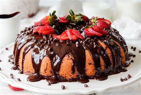 A delicious collection of 60 pound cake & bundt cake recipes including: 50+ Easy Pound Cake Recipes - Easy Pound Cake Recipes from Scratch—Delish.com