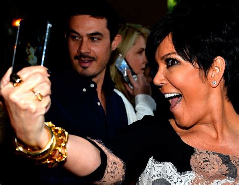 14 Times Kris Jenner Unhinged Her Jaw In Order To Show Her Excitement
