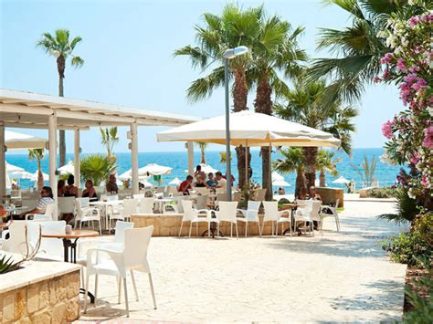 Akti beach village resort paphos. Hotel Akti Beach Village Resort, Paphos, Kypr jih (řecká ...
