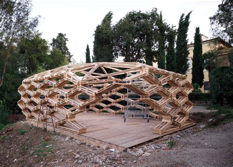Recycled Pallet Pavilion By Avatar Architettura