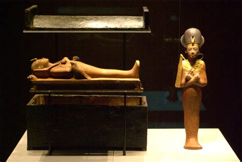 treasures from king tut s tomb
