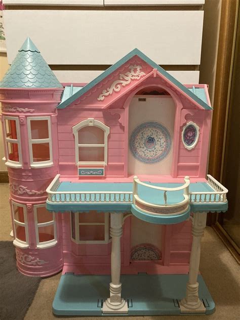 1995 Vintage Barbie Victorian Dream House With Motorised Elevator