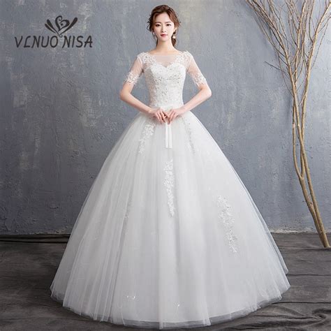 Hot Sale Simple Lace Wedding Dress Elegant Boat Neck Lace Up Applique