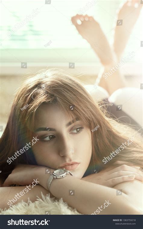 Sensual Bare Topless Girl Lying On库存照片1383759218 Shutterstock